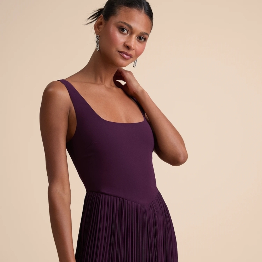 Lulu's Naroah Plum Purple Square Neck Pleated Maxi Dress Size L NWT